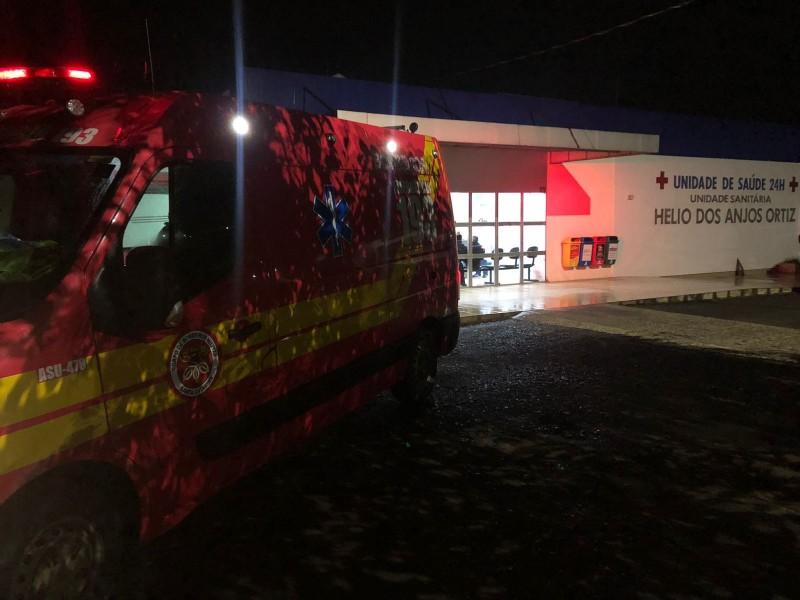 Homem sofre amputação das penas em acidente com trator