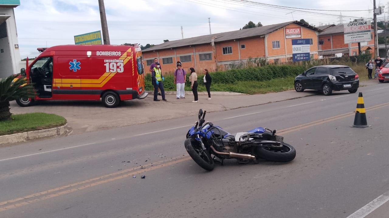 Acidente na SC-A280C no bairro Oxford deixa motociclista ferido