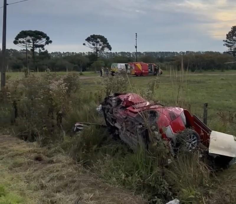 Homem Fica Gravemente Ferido em Capotamento na PR-281 em Tijucas do Sul