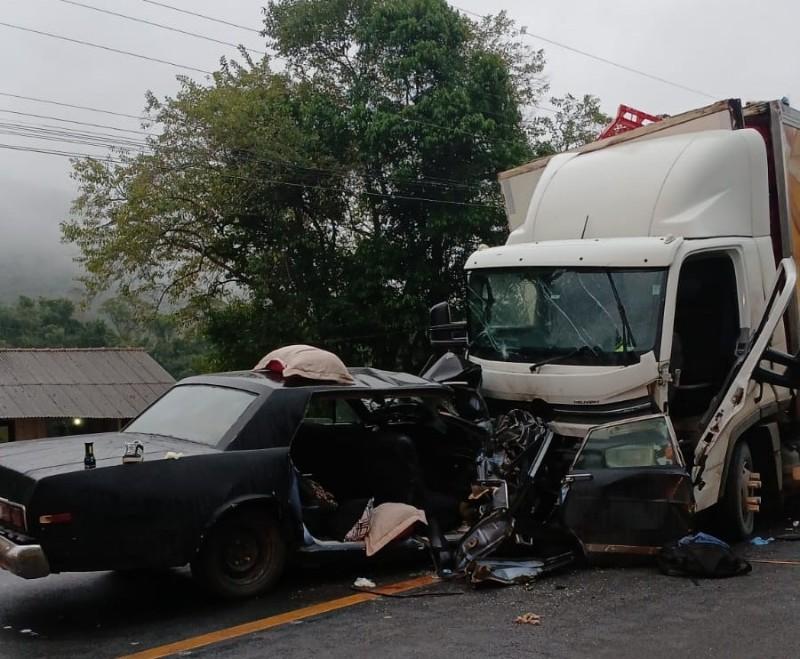 Justiça mantém  prisão de caminhoneiro que causou tragédia na BR-470 em Apiúna