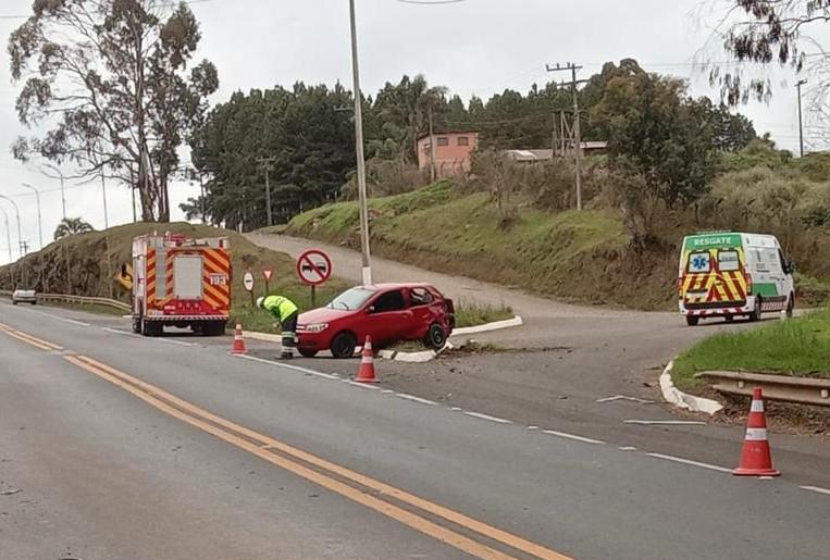 Acidente na BR-116 em Santa Cecília deixa cinco vítimas, uma em estado grave