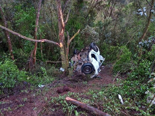Grave acidente na BR-282 em Bom Retiro deixa três mortos e três feridos