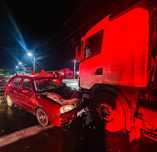 Mulher e 4 filhos ficam feridos após acidente em Porto União