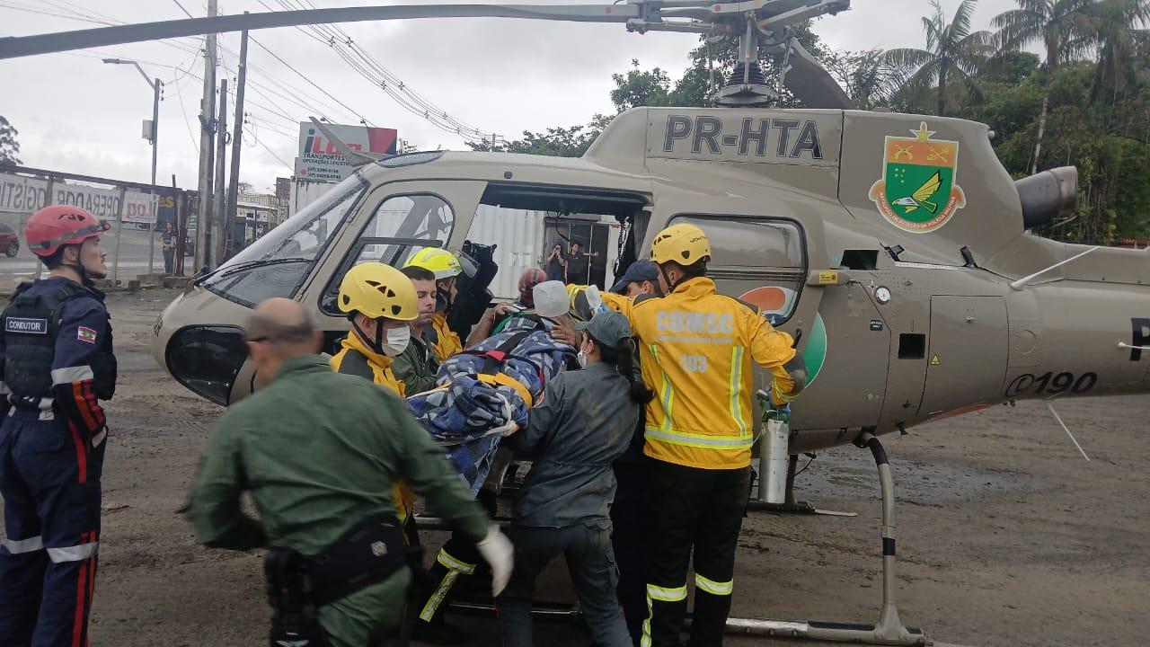 Homem fica gravemente ferido após atropelamento em Itapoá