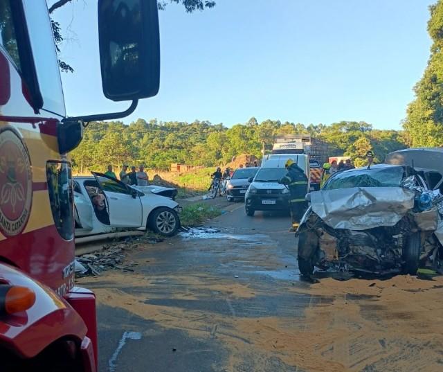 Colisão frontal na SC-135 deixa um morto e dois feridos em Tangará