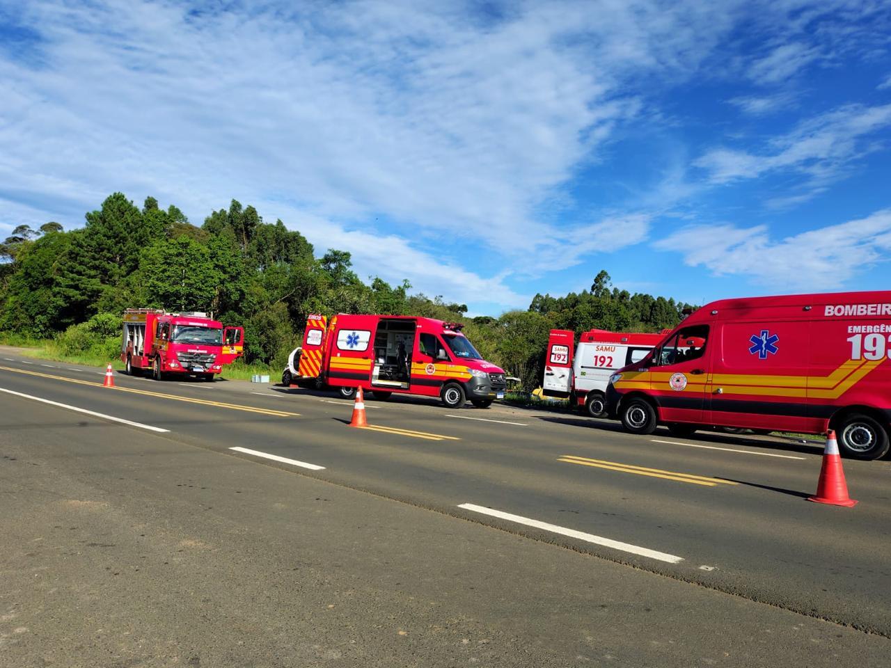 Colisão frontal na BR-280 em Irineópolis deixa feridos