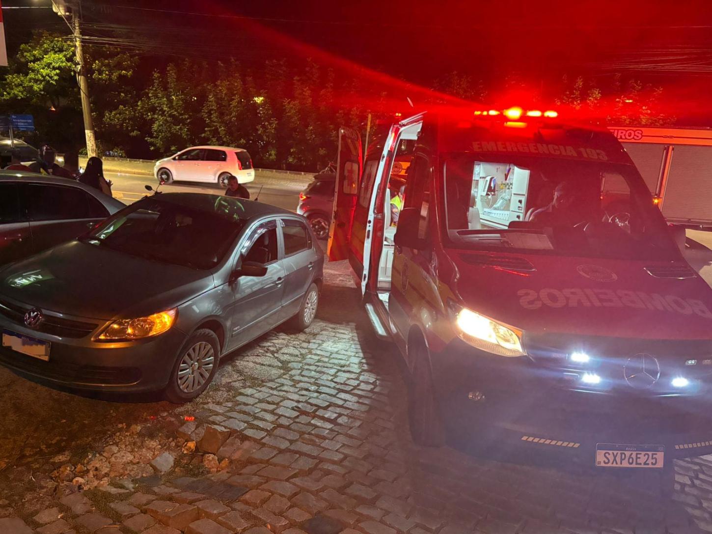 Motociclista fica ferido em colisão com carro em São Bento do Sul