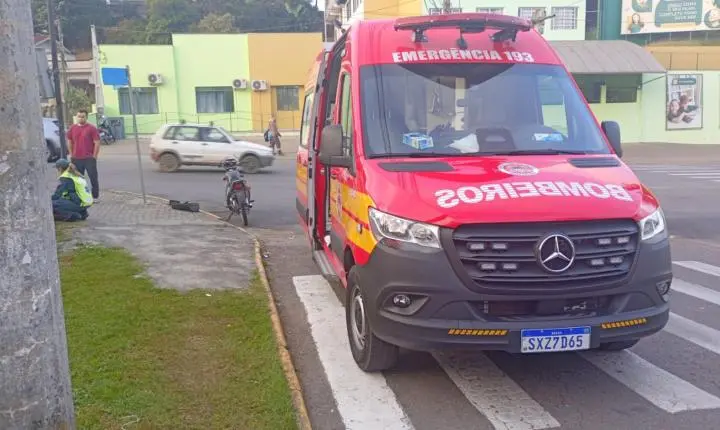 ​Colisão Entre Carro e Moto deixa um ferido no Centro de São Bento do Sul