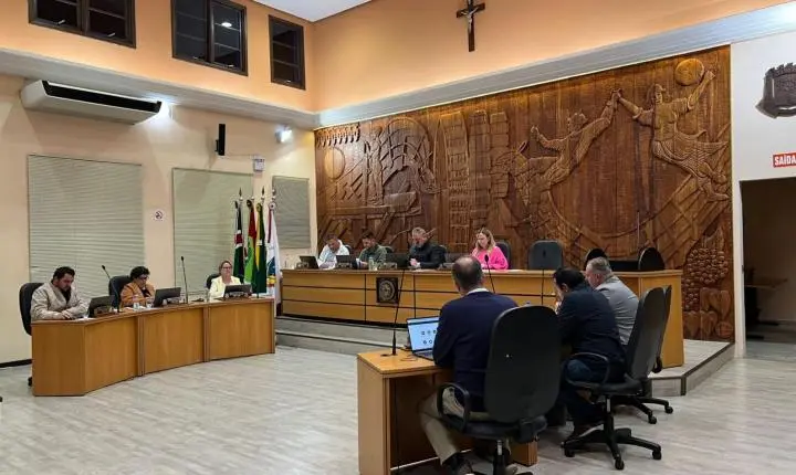 ​Educação e Saúde: Câmara de São Bento do Sul Aprova R$ 2 Milhões para Escolas e Unifica Cargos