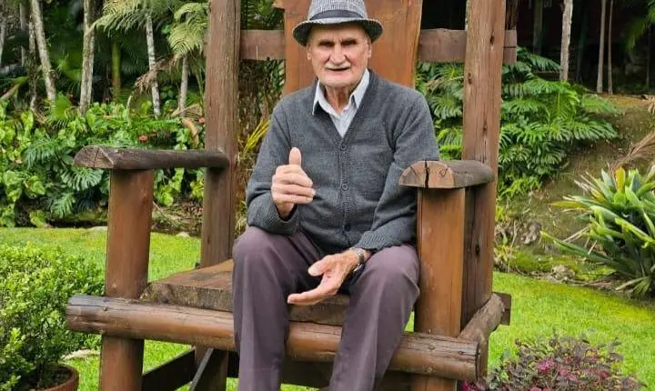 Nota de falecimento do Sr Alfonso Zoellnner